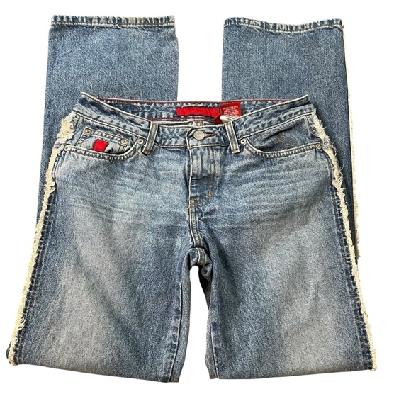 Bongo. Frayed Side Seam Low Rise Flare Jeans. Size 7 - Picture 3 of 8